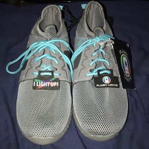 Rechargeable flashing light shoes.